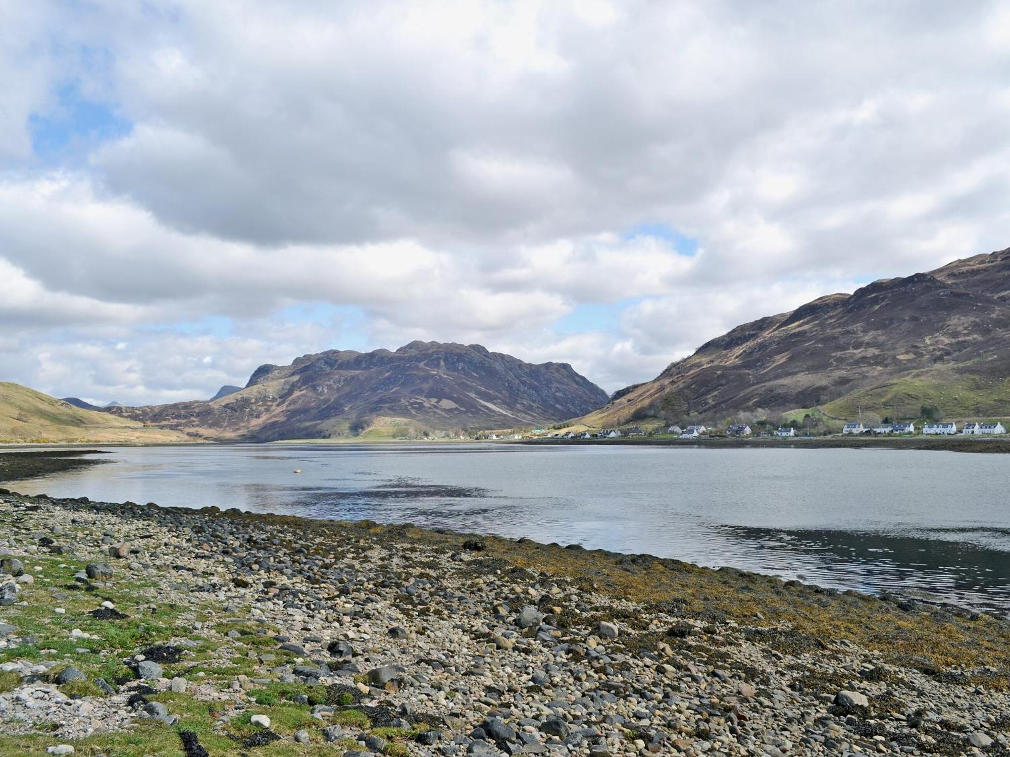 Loch Shore Cottage Dornie Exteriér fotografie