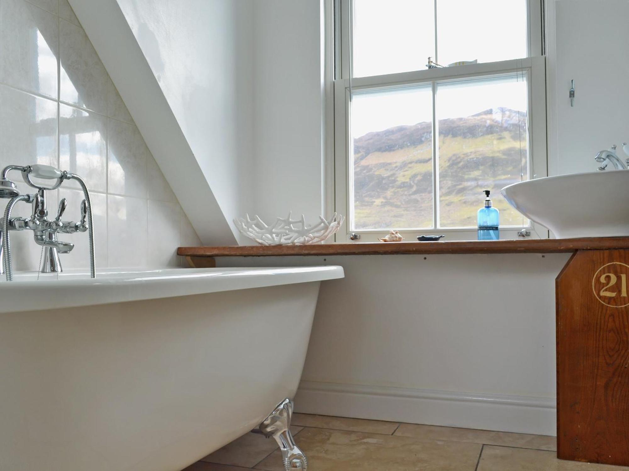 Loch Shore Cottage Dornie Exteriér fotografie