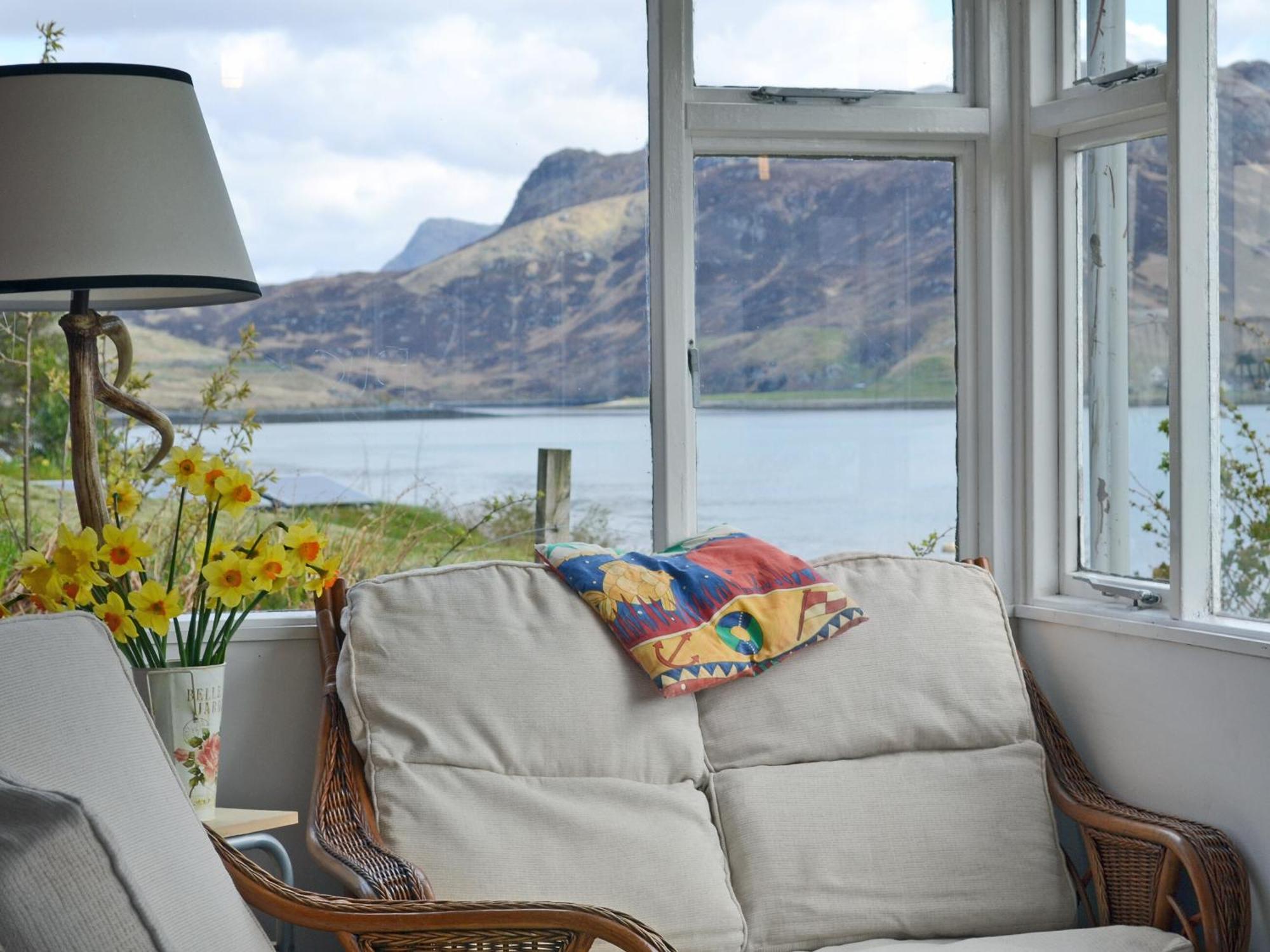 Loch Shore Cottage Dornie Exteriér fotografie